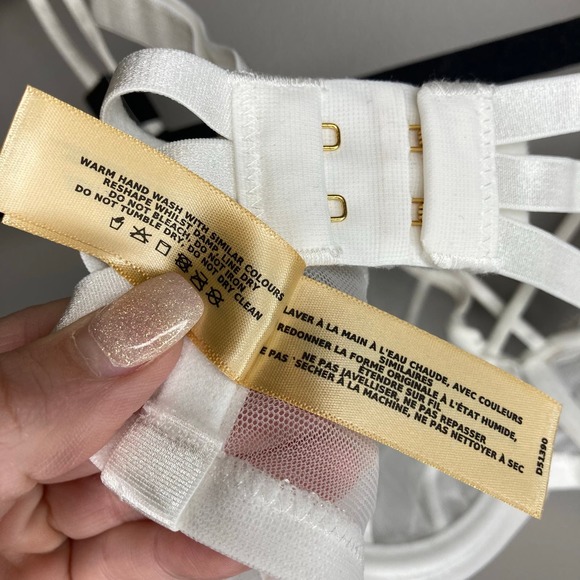 NWT Dita Von Teese Maestra White Lace Underwire Balconette Bra Size 36C - Picture 8 of 14